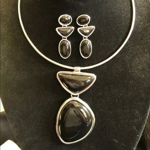 CHICO’S NECKLACE & EARRINGS